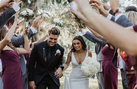 Floribama Shores Gus Smyrnios Marries Samantha Sami。